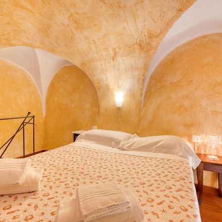 Mini Accommodation In Sanremo Liguria Εξωτερικό φωτογραφία