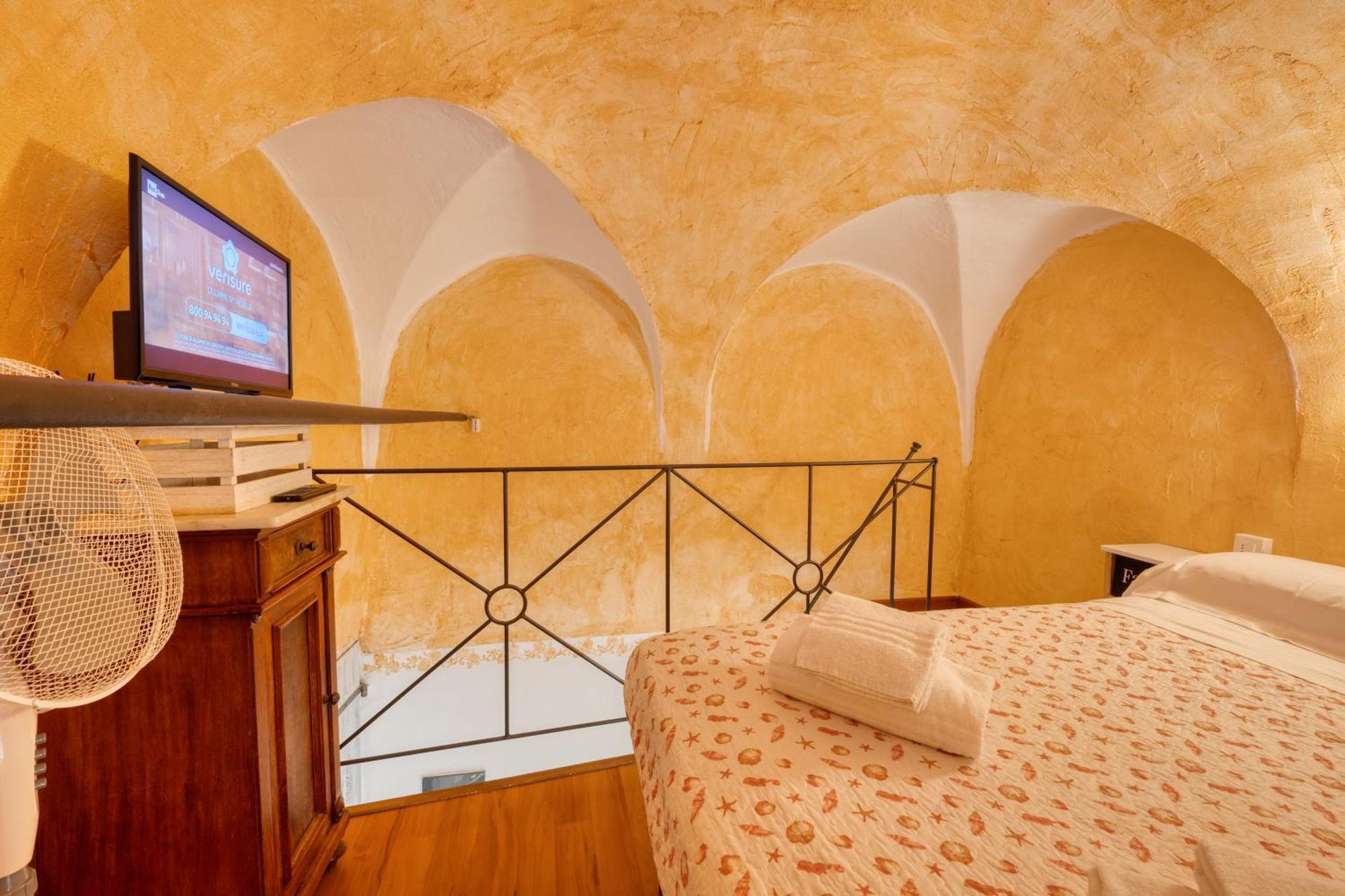 Mini Accommodation In Sanremo Liguria Εξωτερικό φωτογραφία